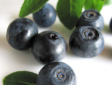 Bilberry and oat muffins (makes 13 muffins)